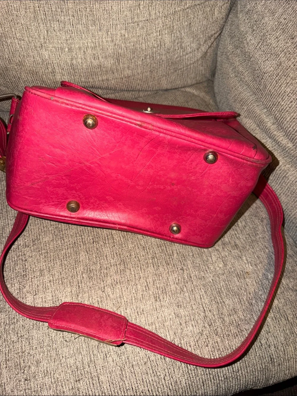 Vintage Leather Samsonite Royal Traveller Medalist in decent condition
